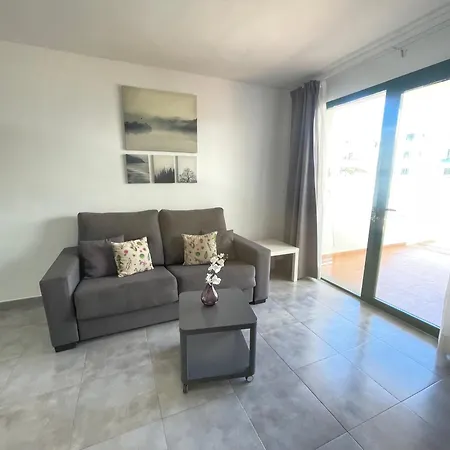 Realrent Apartment *