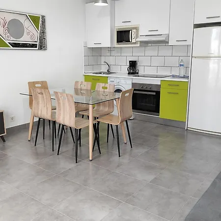 Realrent Apartment *